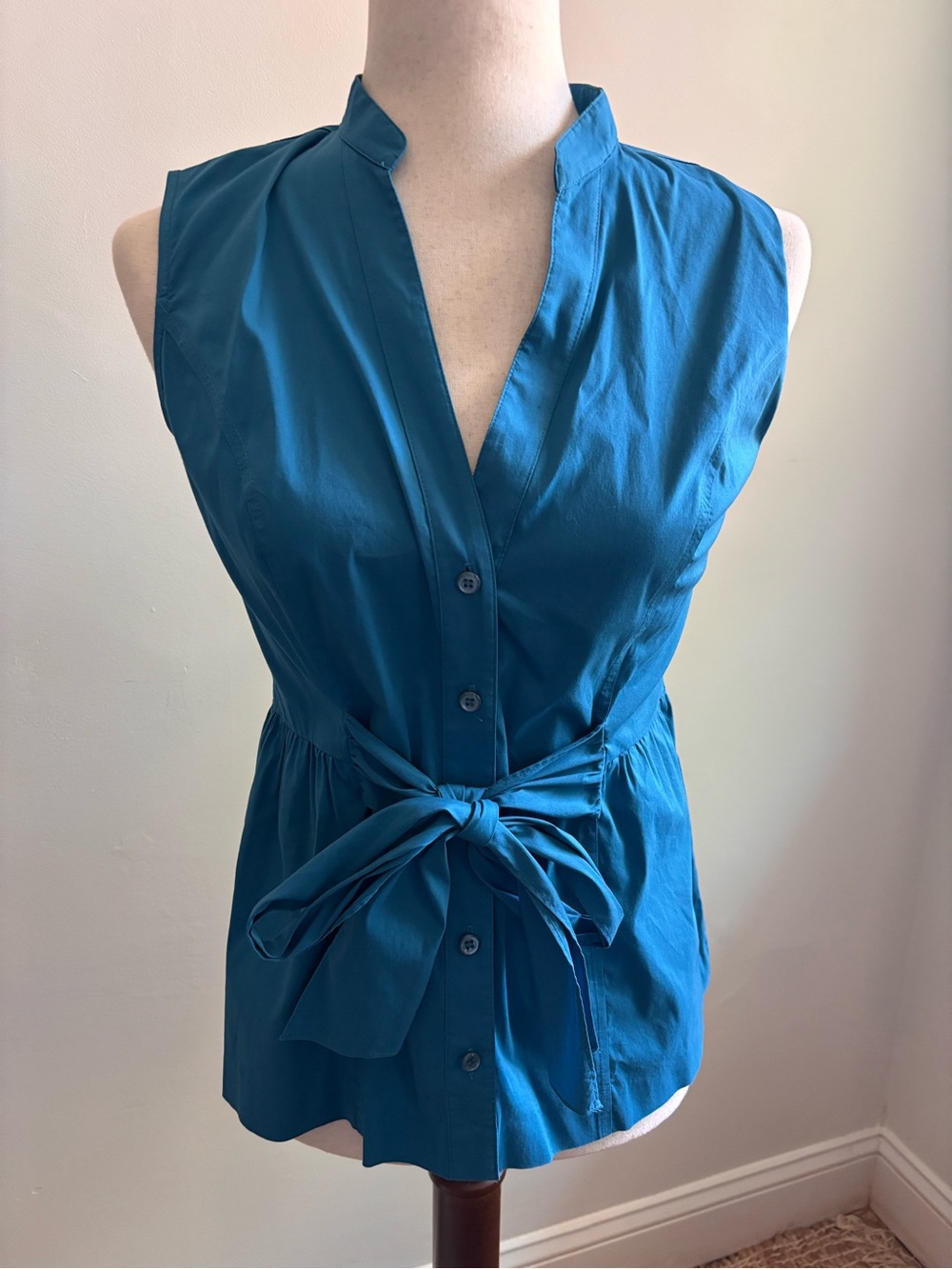 Alfani Petite Sleeveless Tie Waist Blouse Blue Stretch Cotton Button Front 6P